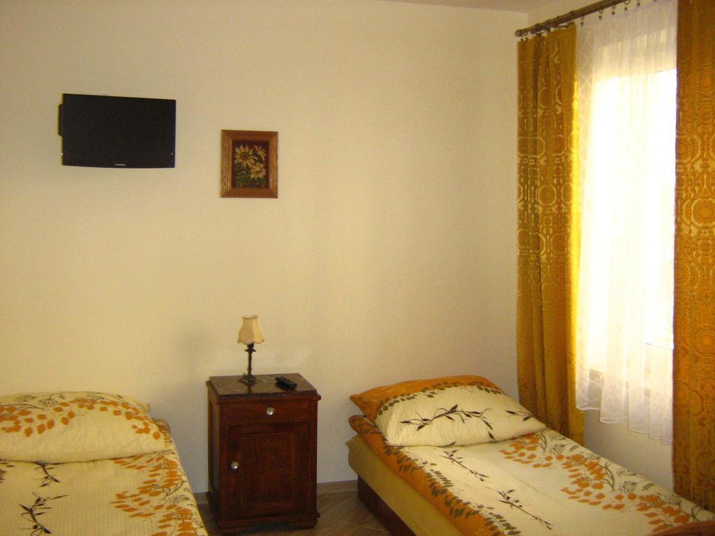Gosciniec Podkowa Apartment Włodawa Стая снимка