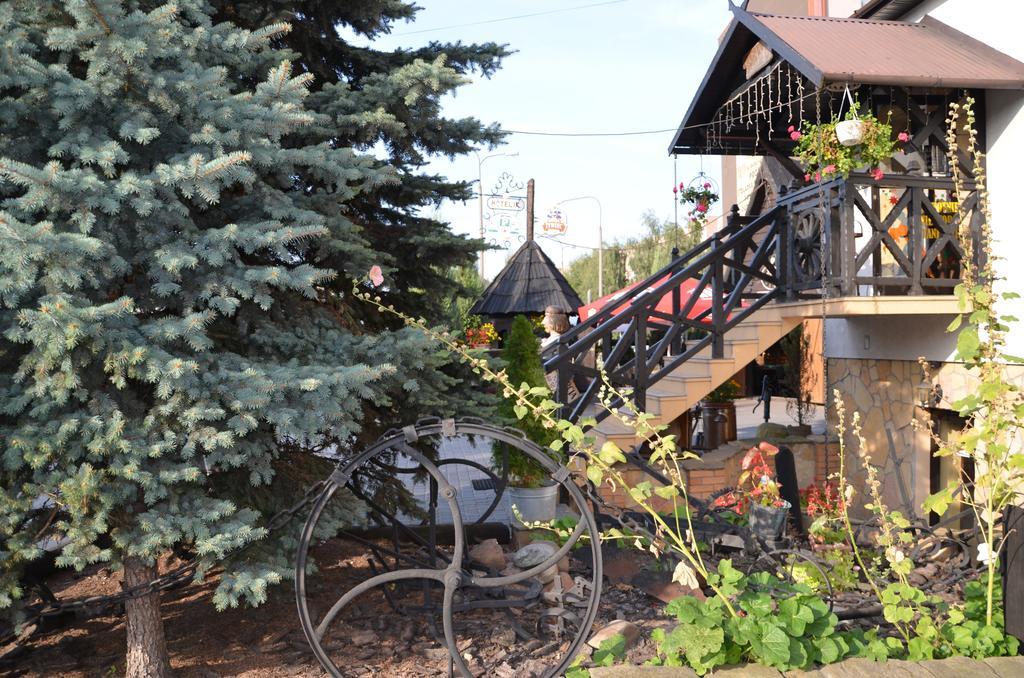 Gosciniec Podkowa Apartment Włodawa Екстериор снимка
