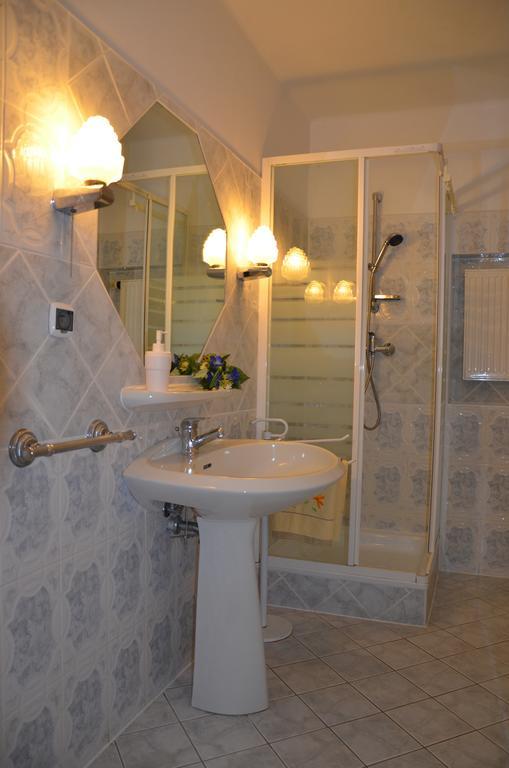 Gosciniec Podkowa Apartment Włodawa Стая снимка